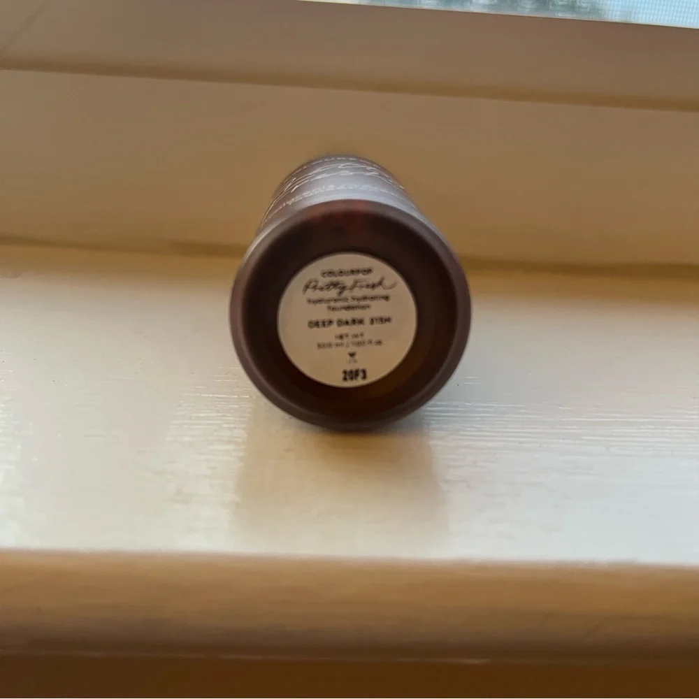 ColourPop Pretty Fresh Hydrating Foundation - Deep Dark‎ 215N